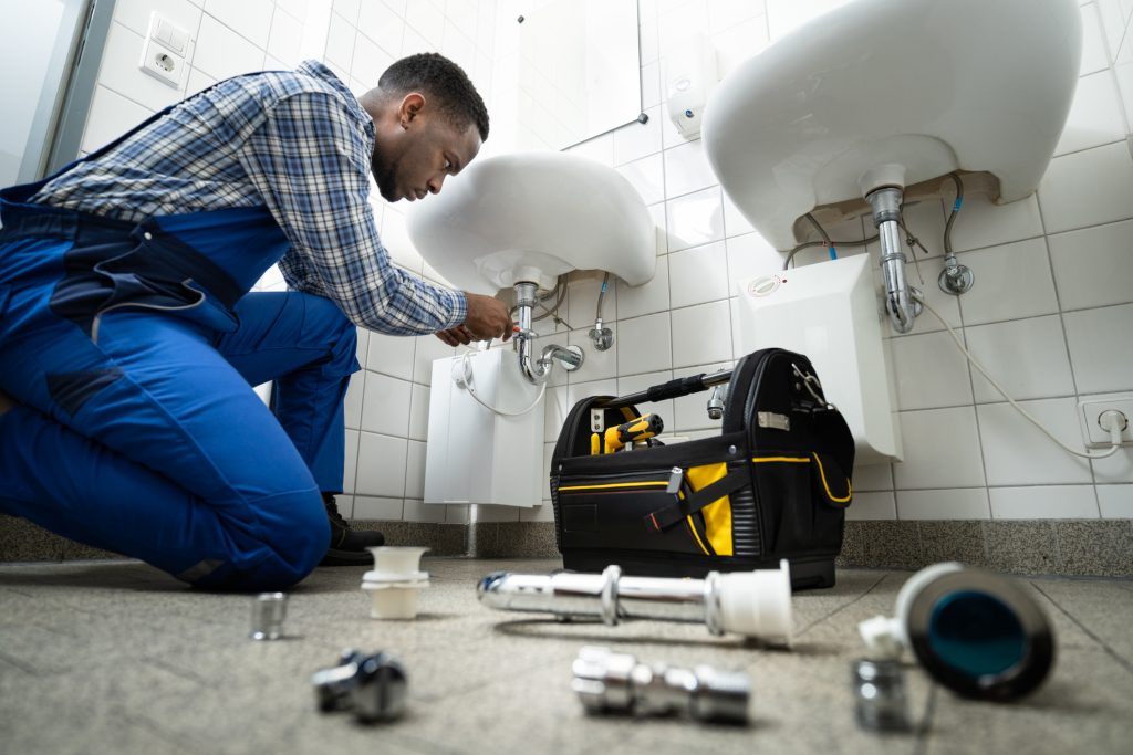 Emergency Plumbing Tips Every Homeowner Should Know